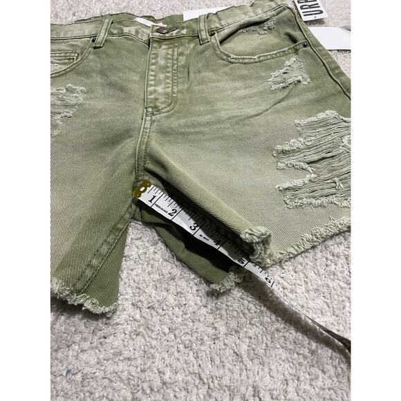 NWT BDG Urban Outfitters Women's Size 26 Dropped Waist Destroy Denim Short Green - Picture 4 of 8